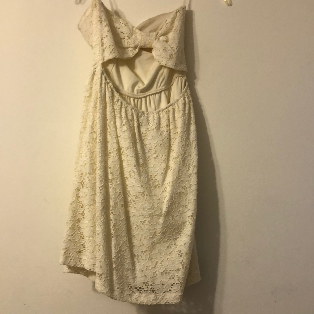 White strapless dress - Picture 2 of 3